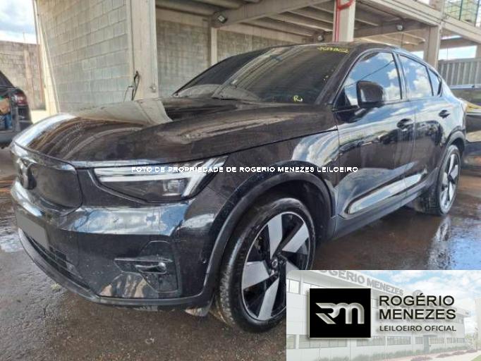 VOLVO C40 23/24