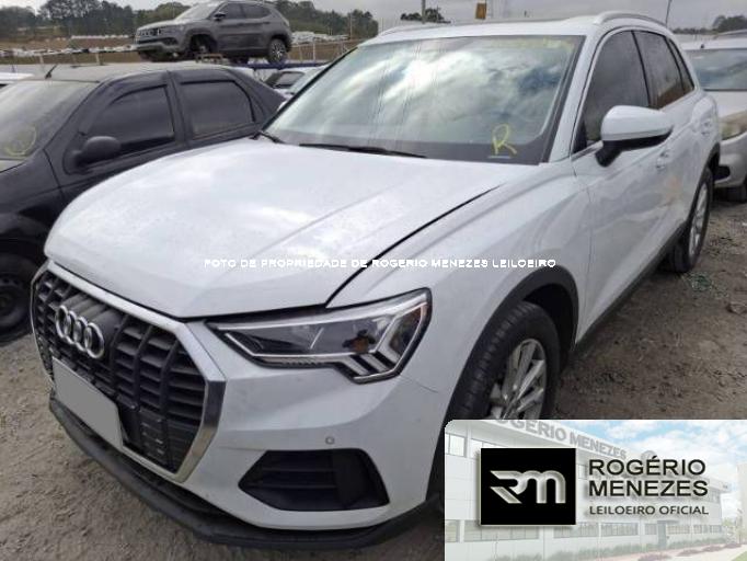 AUDI Q3 20/20