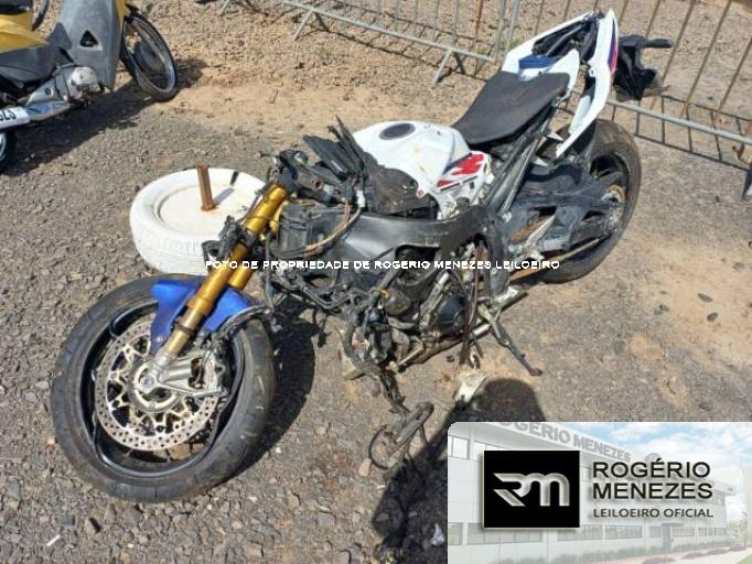 HONDA CBR 1000RR-R 23/24