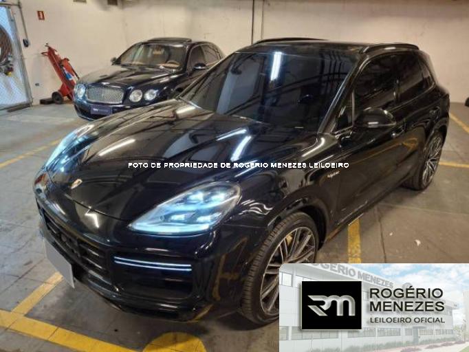 PORSCHE CAYENNE 22/23