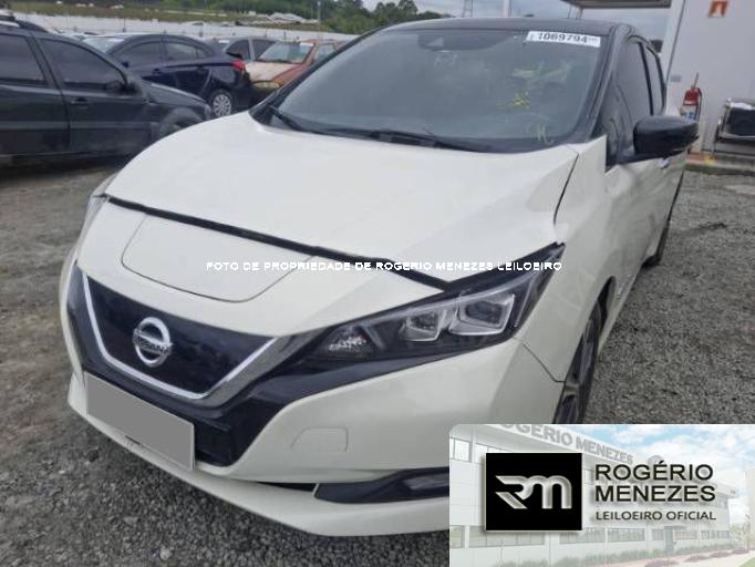 NISSAN LEAF 21/22